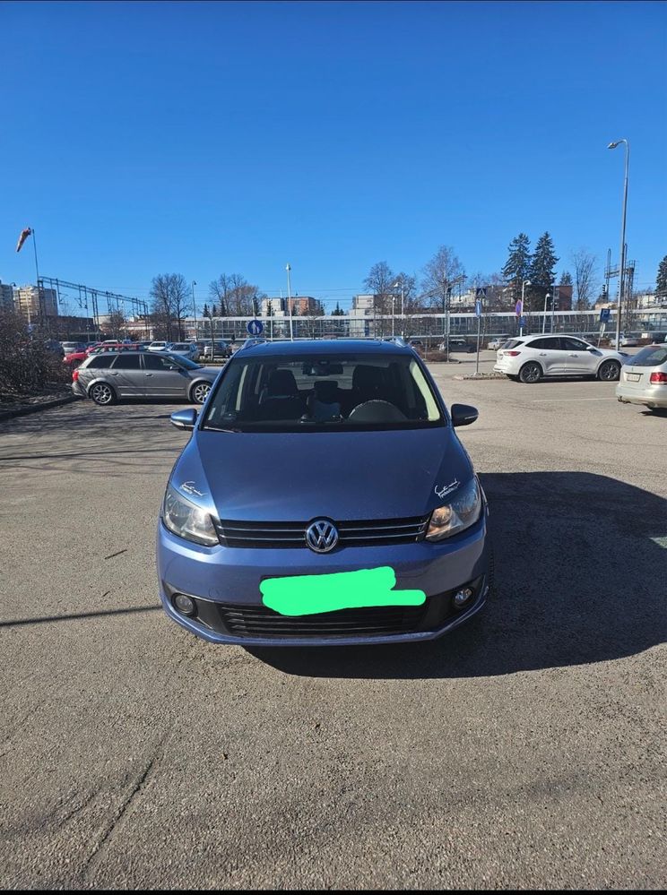 Do sprzedania: Volkswagen Touran 2012 – Diesel 2.0 TDI
