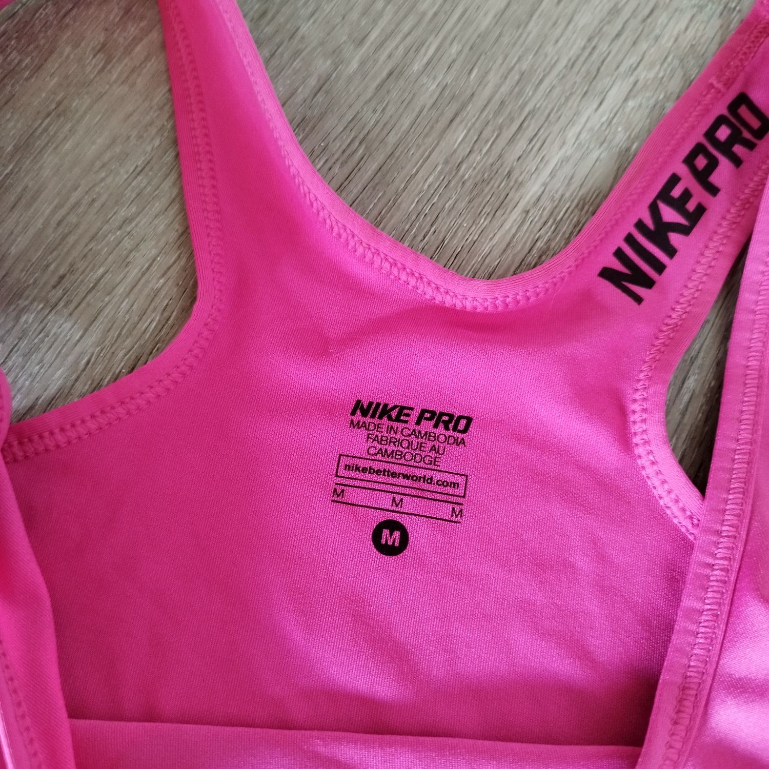 Top desportivo Nike