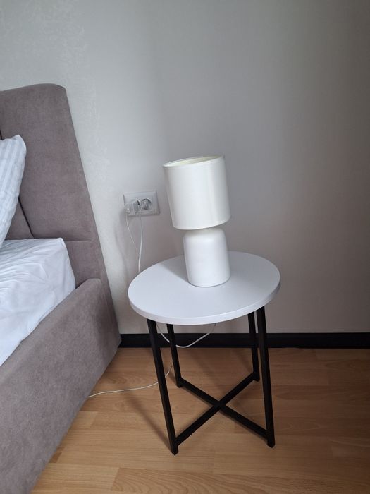 Столики приліжковв