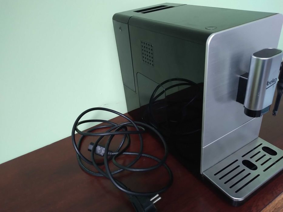 Maszyna do Ekspreso BEKO CEG5311X