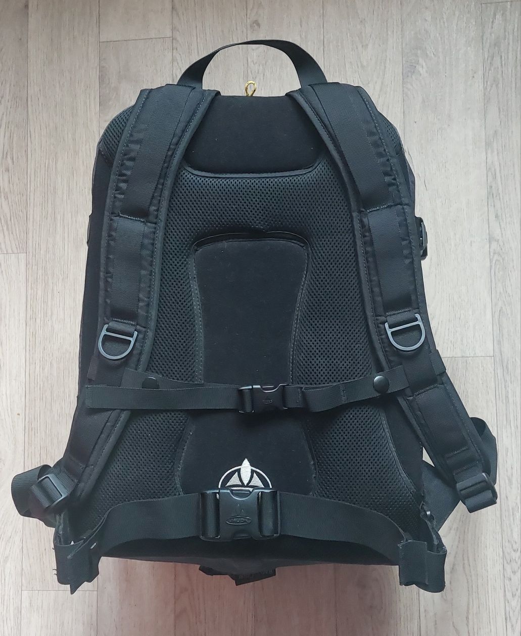 Рюкзак б/у городской Vaude араnhe 25L, с дождевиком (Germany)