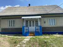 Продам будинок .