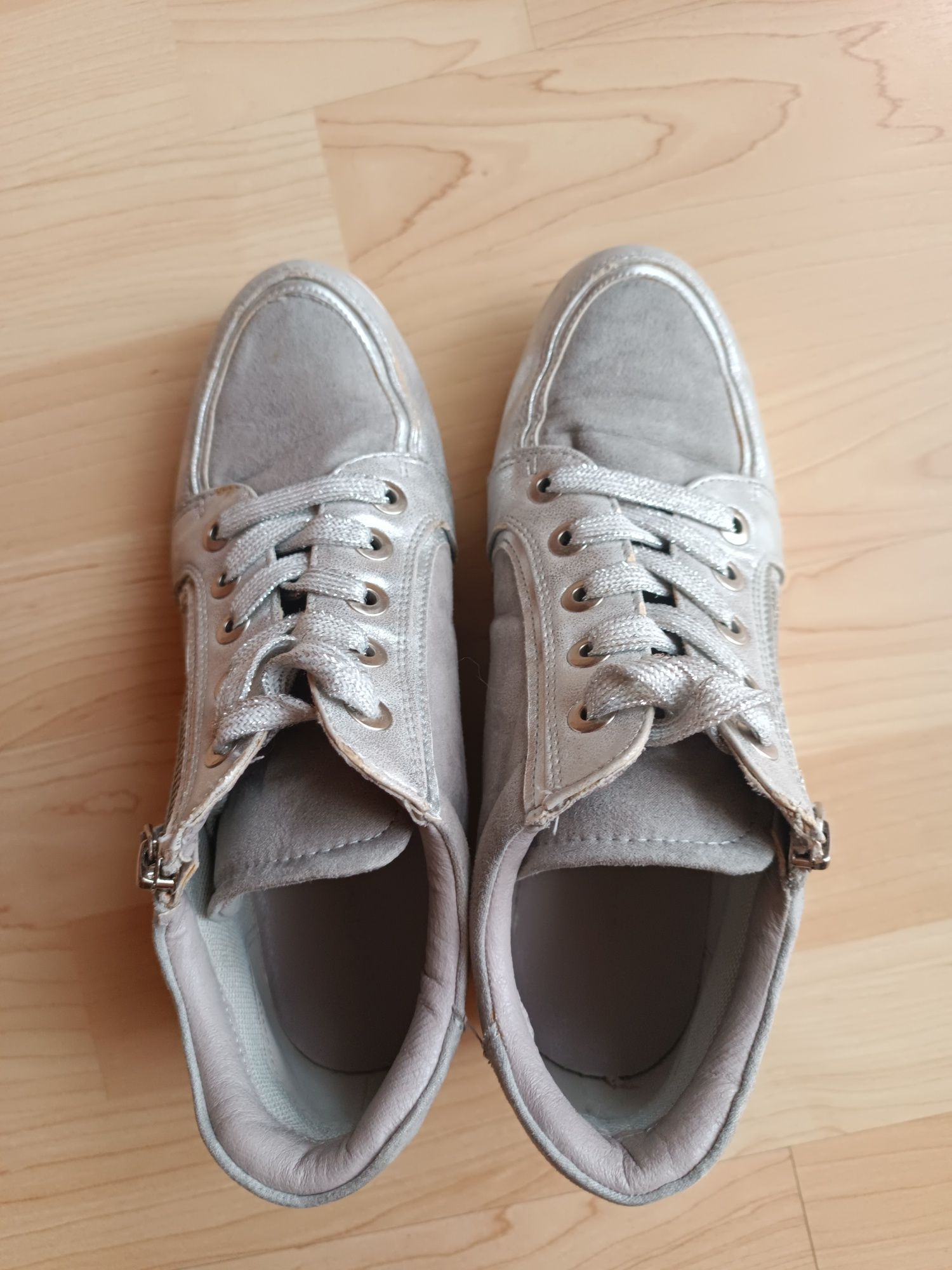 Buty trzewiki trampki koturn szaro srebrne rozm 38 CCC