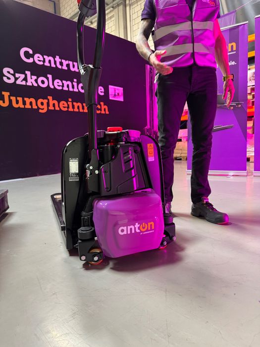 AntOn by JUNGHEINRICH Elektryczny Wózek Paletowy PTL 1.5 Bateria lion