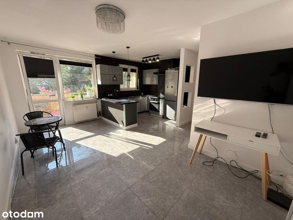 Dwupokojowe mieszkanie z balkonem i garażem w Ustce