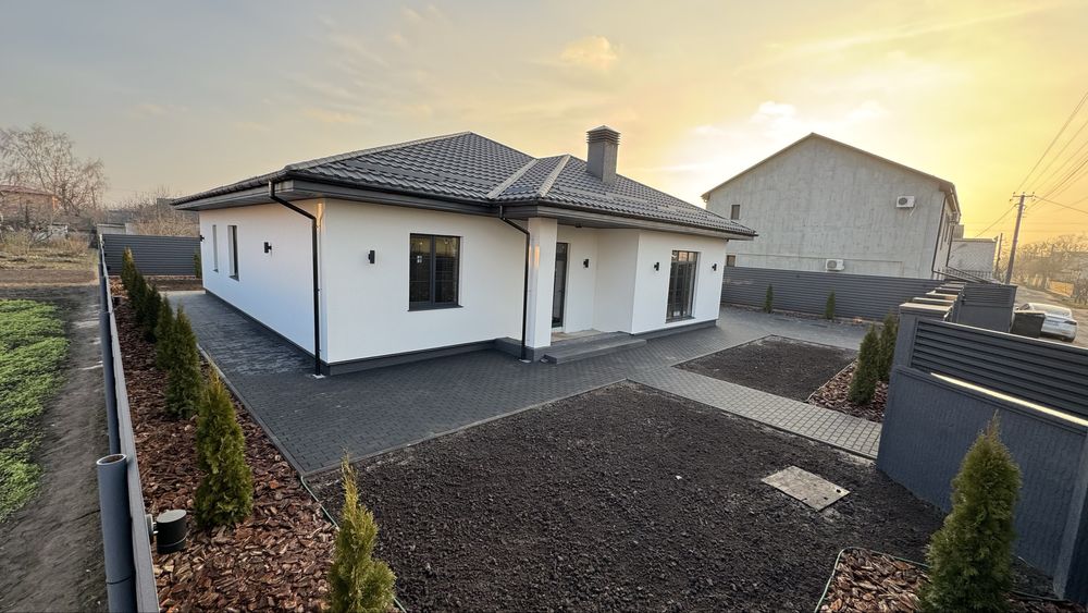 Продаж будинку