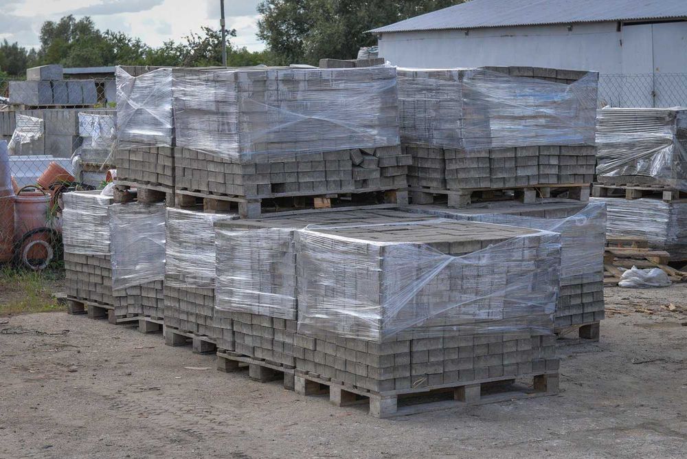 Kostka brukowa, betonowa, czerwona cegiełka