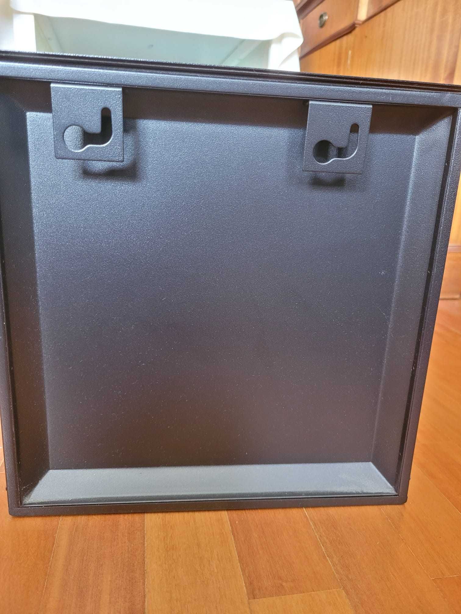 Caixa vitrine/Display box 30x30 cm