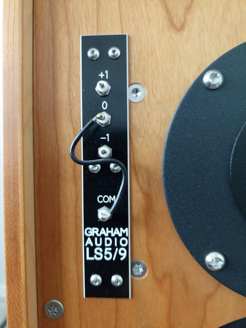 Kolumny GRAHAM plus podstawy AUDIO LS5/9 licencja BBC
