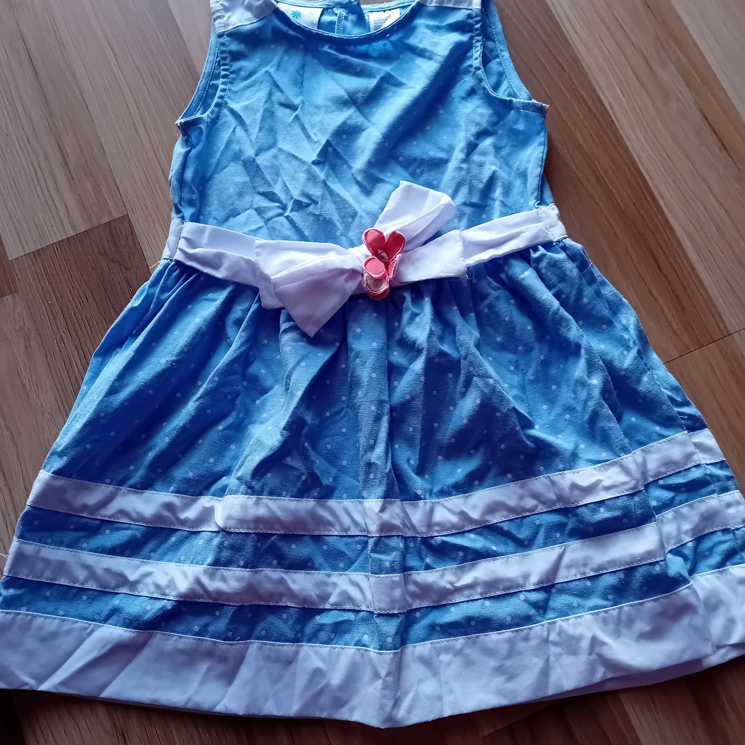 Sukieneczka dla dziewczynki około 98 - 104 cm