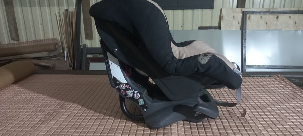 Автокрісло Britax First Class Plus, стан гарний, відс. ремені безпеки