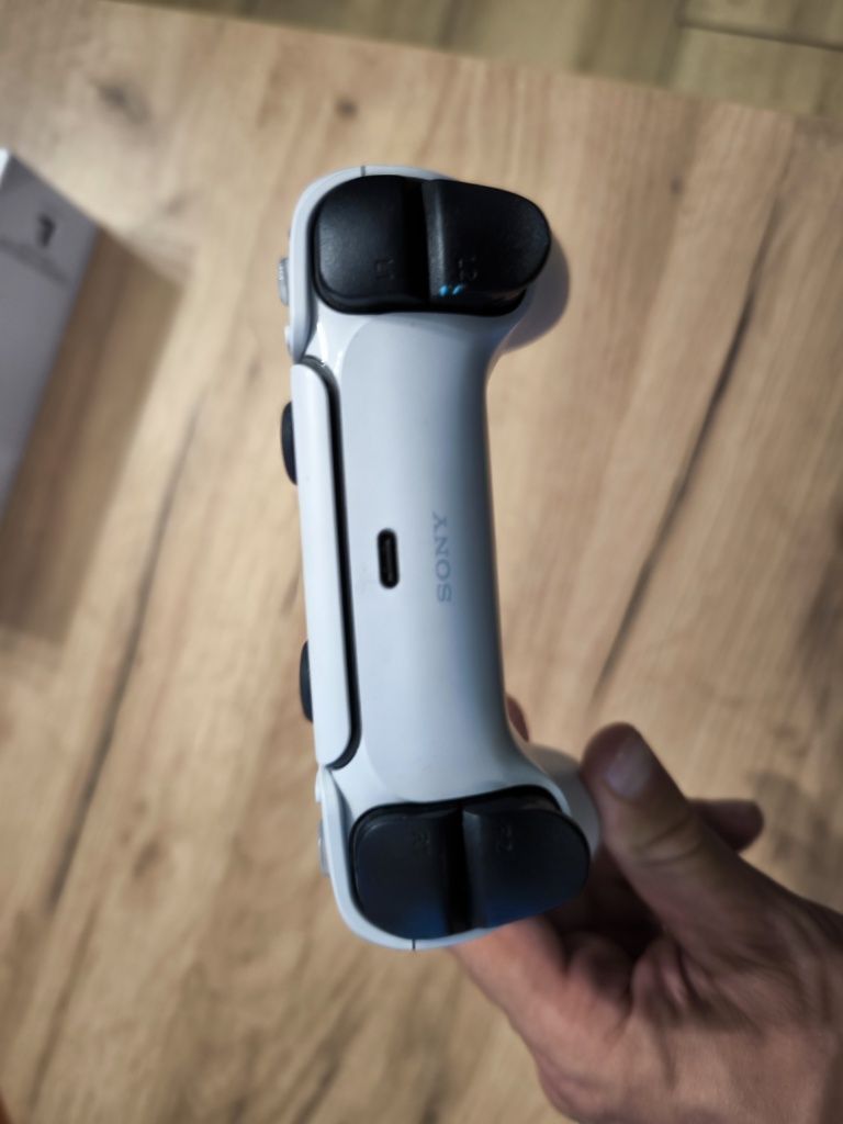 Pad Dualsense PS5 uszkodzony analog