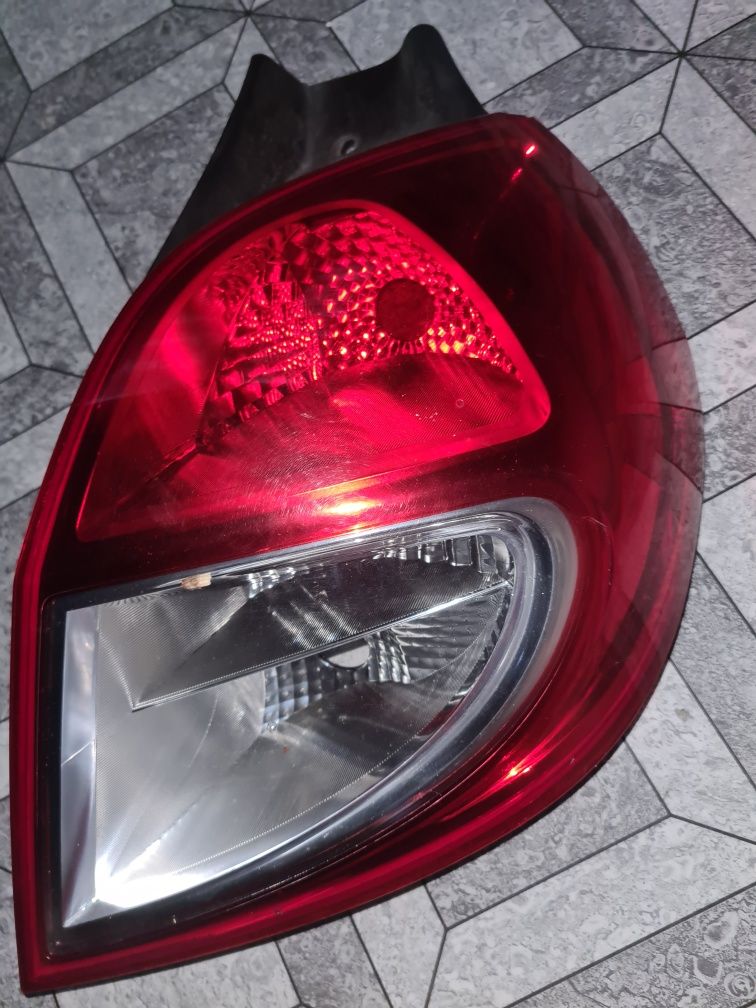 Farol traseiro renault clio 3 2012