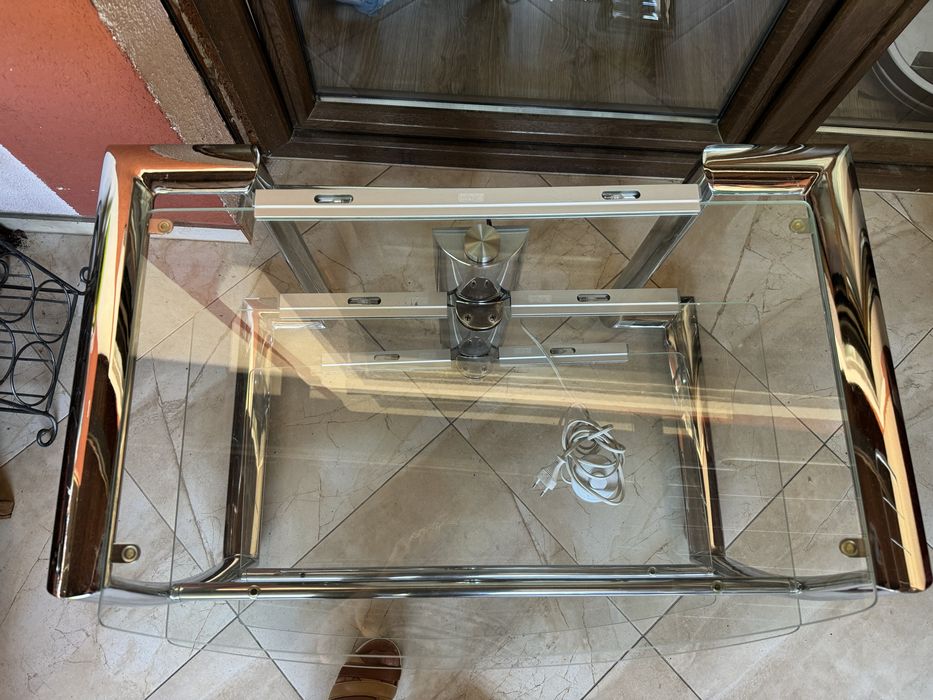 Stolik pod telewizor