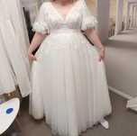 Suknia ślubna plus size