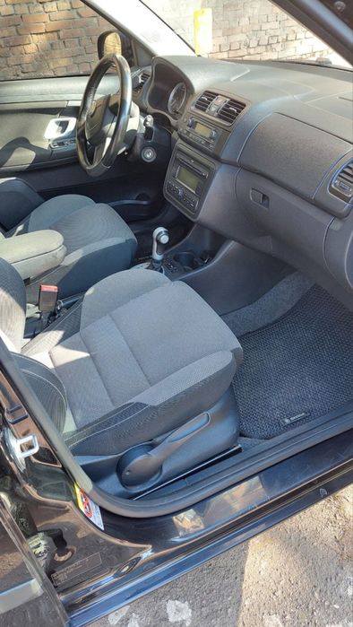 Skoda Fabia 2, 1.6 бензин, автомат