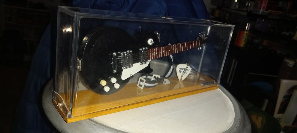 Miniatura de guitarra Les Paul,escala 1:4