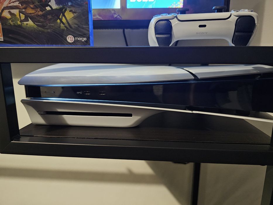 Consola Playstation 5 Slim (PS5) 1TB + jogo (selado)