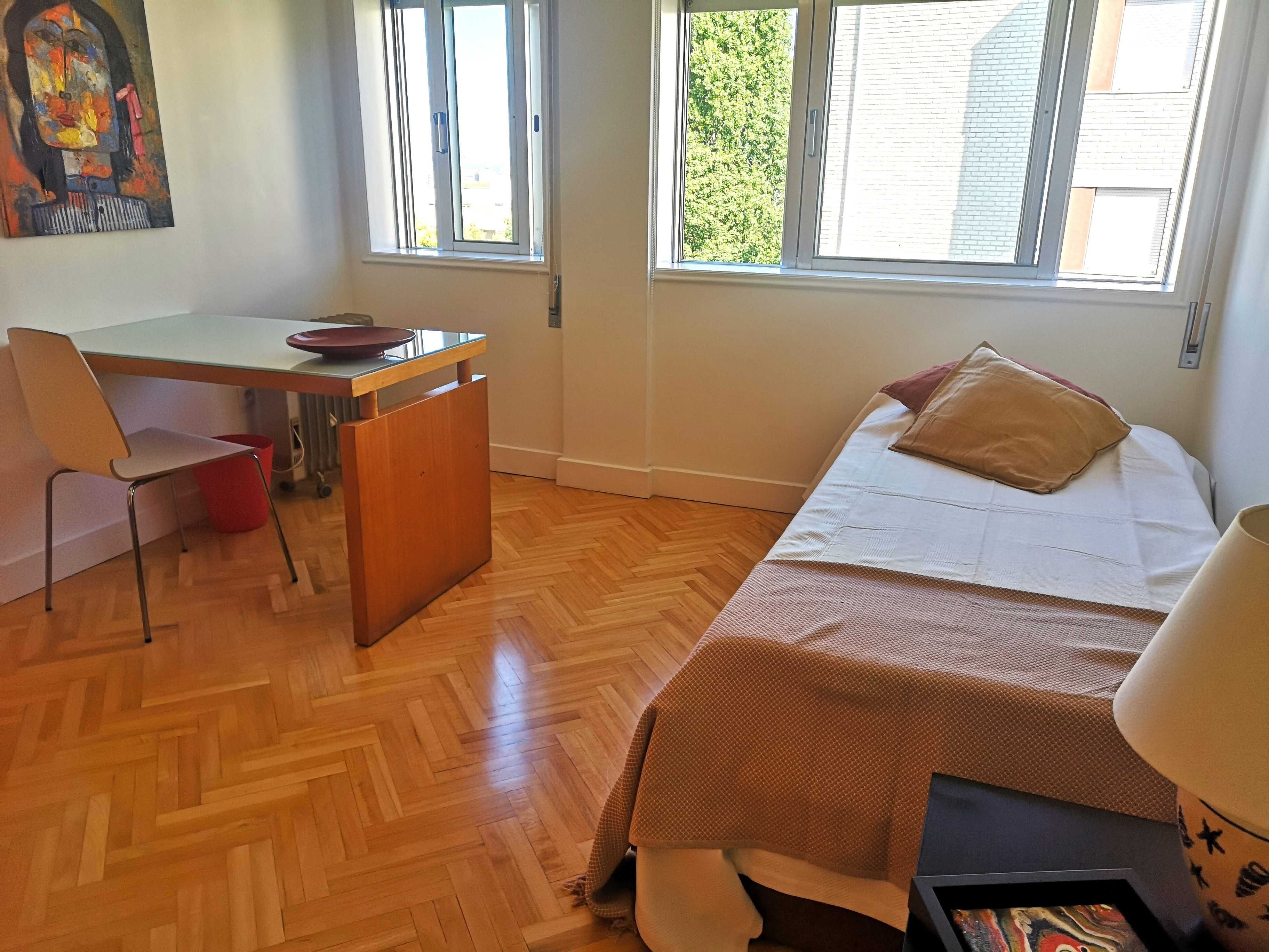 Espaçoso T4 em Matosinhos – Conforto e Localização de Excelência!
