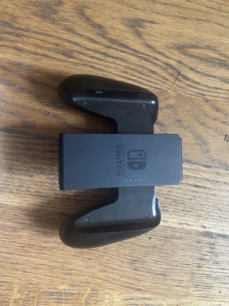 Nintendo switch z 2 grami