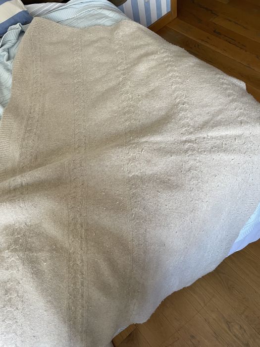 Duas mantas de bébé em lã