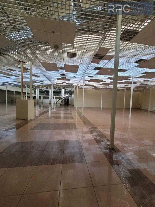 БЕЗ% оренда торгово-складського прим. 2330 м² ТЦ Глобал Північний міст