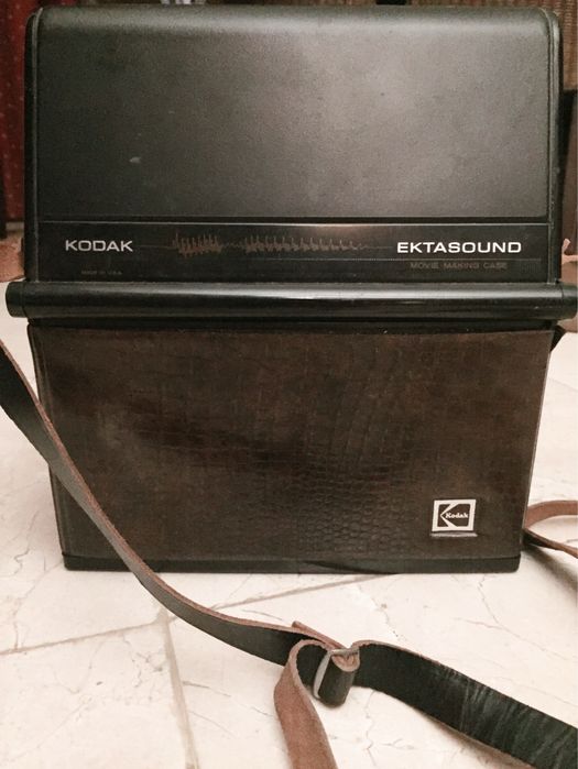 Máquina de filmar Kodak ektasound 140