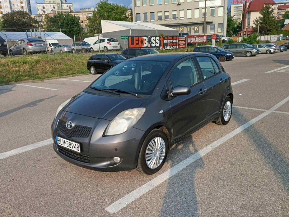 Toyota yaris 2, silnik 1.3