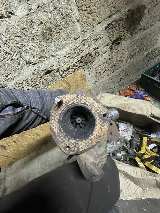 Турбіна форд транзит,без актуатора, масла не кидала, люфти мінімальний