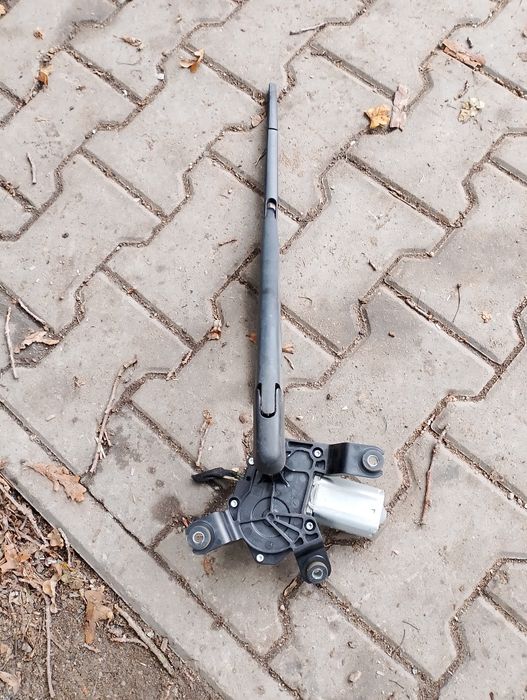 Mechanizm wycieraczki tył  opel Meriva  b