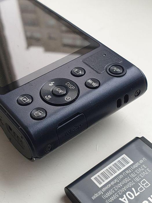 Цифрова камера Samsung WB30F ,Ультракомпактна з Wi-Fi