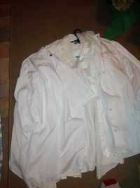 Набор белых мужских и женских рубашек