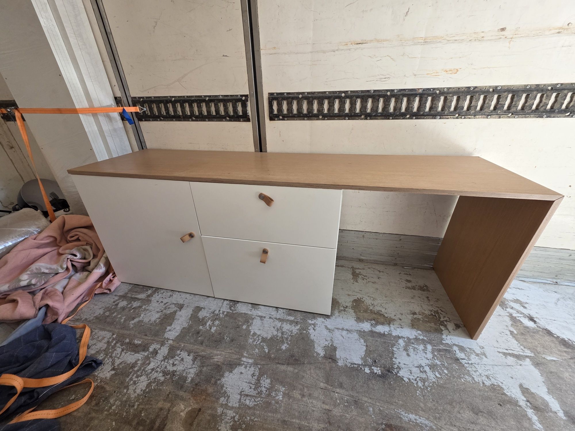 Conjunto de 2 Peças Smart Mesa e Comoda.