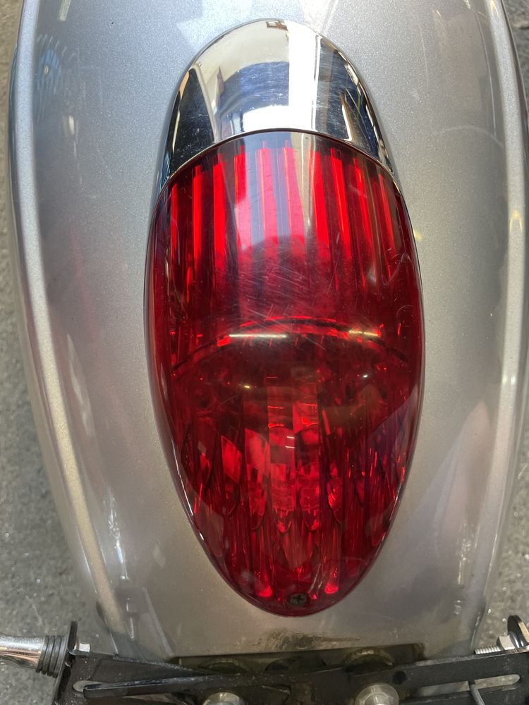 Kawasaki vulcan vn 900 lampa tyl