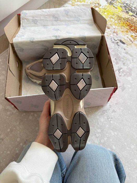 New Balance 9060 Mushroom Brown v3