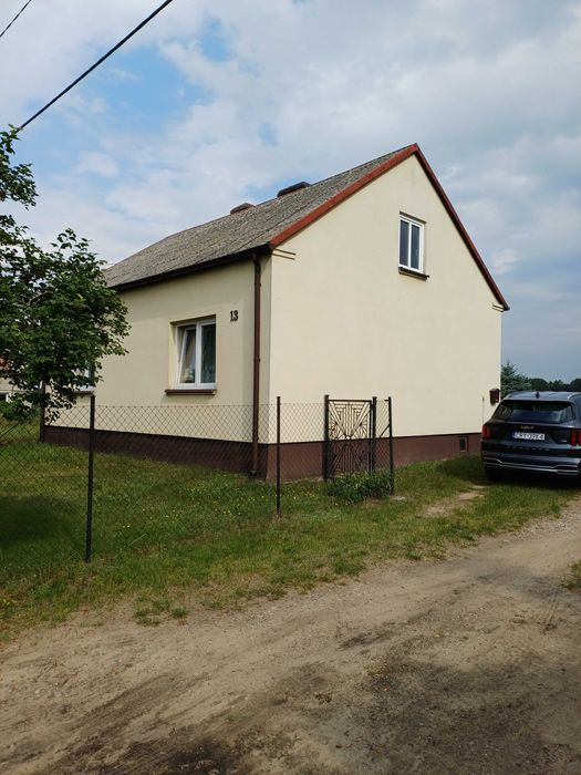 Dom jednorodzinny . Siedlisko .