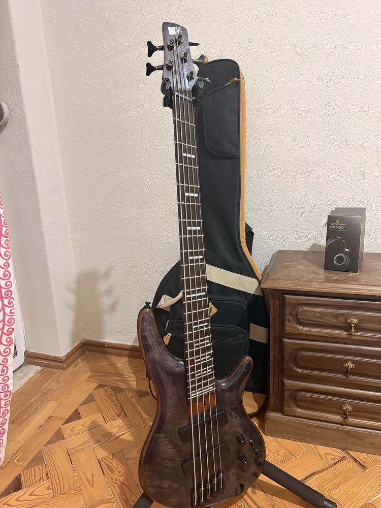 Baixo ibanez SRMS 805