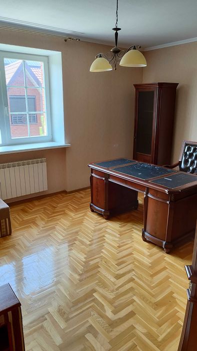 Без % оренда просторого будинку в с. Іванковичі, 360 м.кв.