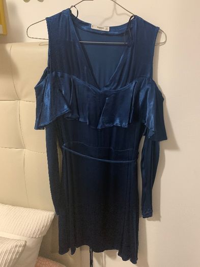 Vestido azul cetim