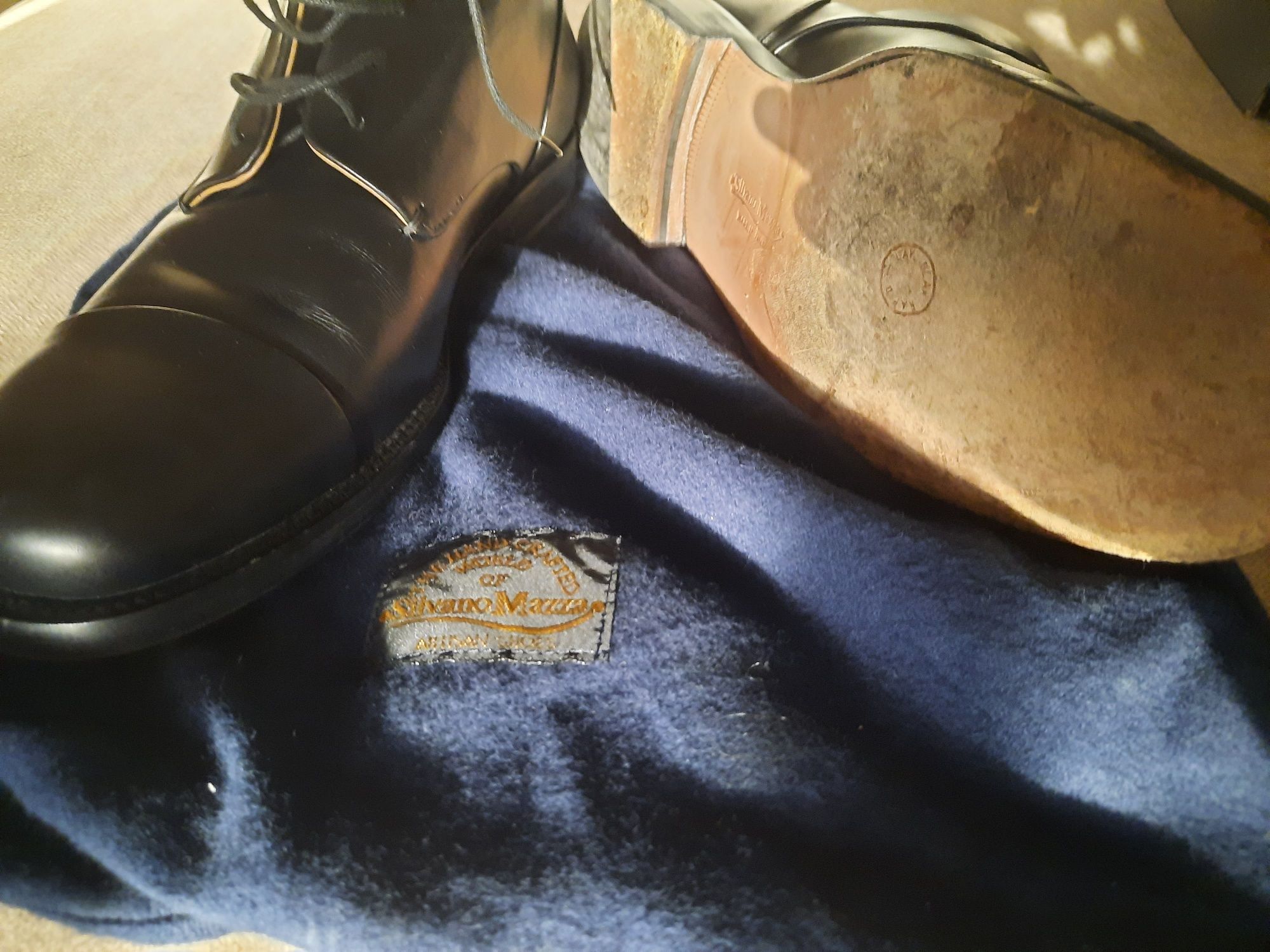 Botas italianas de pele pretas tam 42