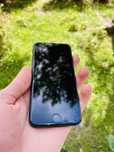 IPhone SE 2020 Midnight 82% baterii