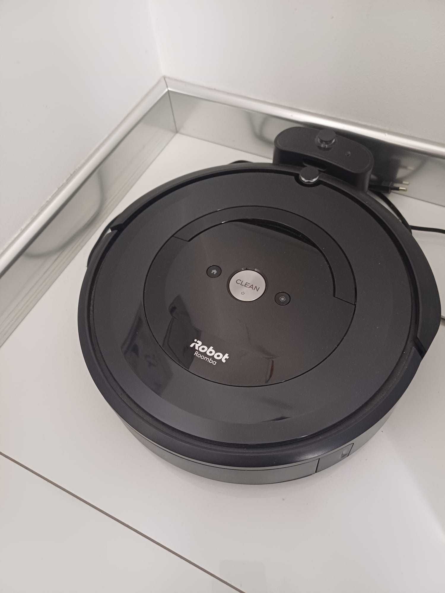 Robot sprzątający Roomba e5