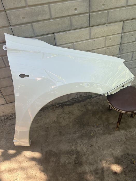 Правое переднее крыло Лада Гранта FL