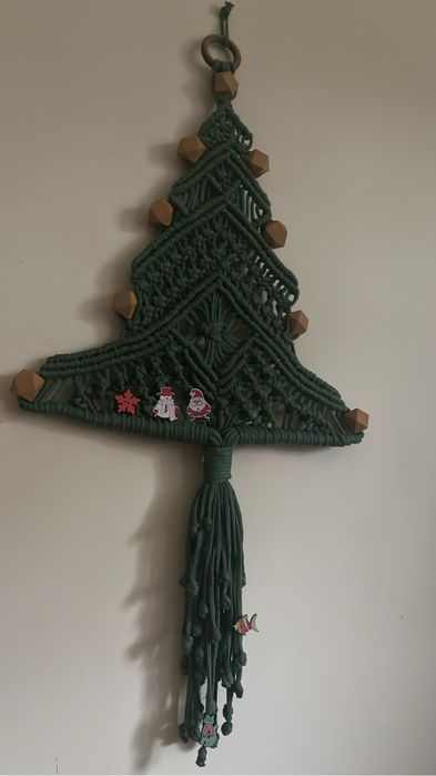 Закладка в книгу макраме ялинка макраме