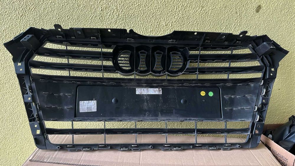 Grelha Para-choques frente AUDI A4 B9 (8W2, 8WC) 2.0 TDI