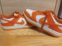 Nike dunk low orange