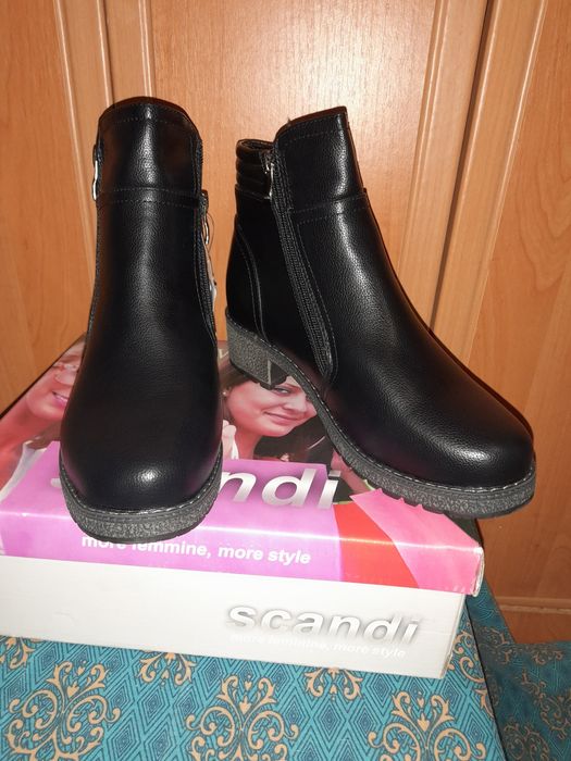 Ботинки зимові жіночі