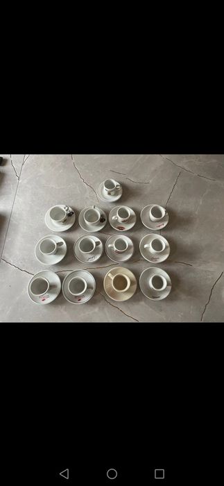 Chávenas de café diversas marcas