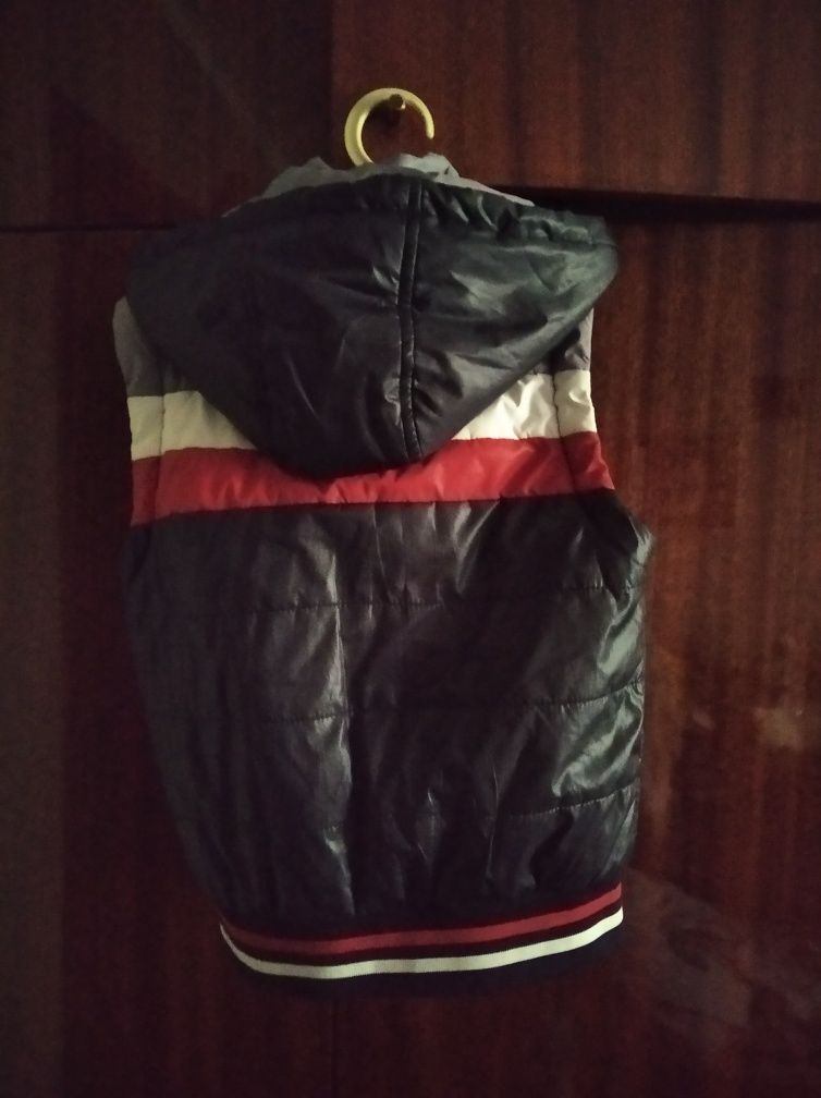 Куртка-жилетка 34р для мальчика