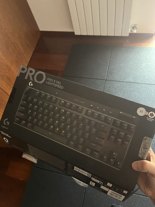 Logitech g pro tkl wireless gx brown